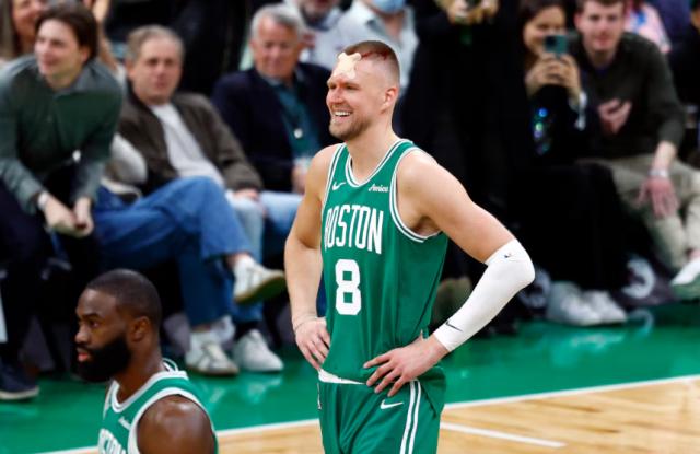 开云体育app-头破血流又何妨？绿军巨塔演绎NBA版斯巴达300勇士