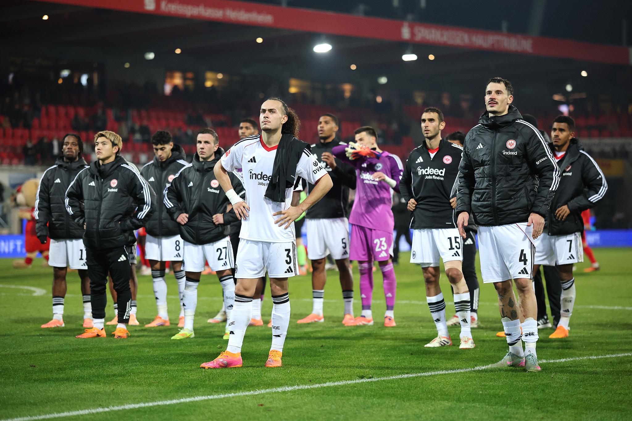 失去明星前锋埃基蒂克和马尔穆什，法兰克福步履维艰